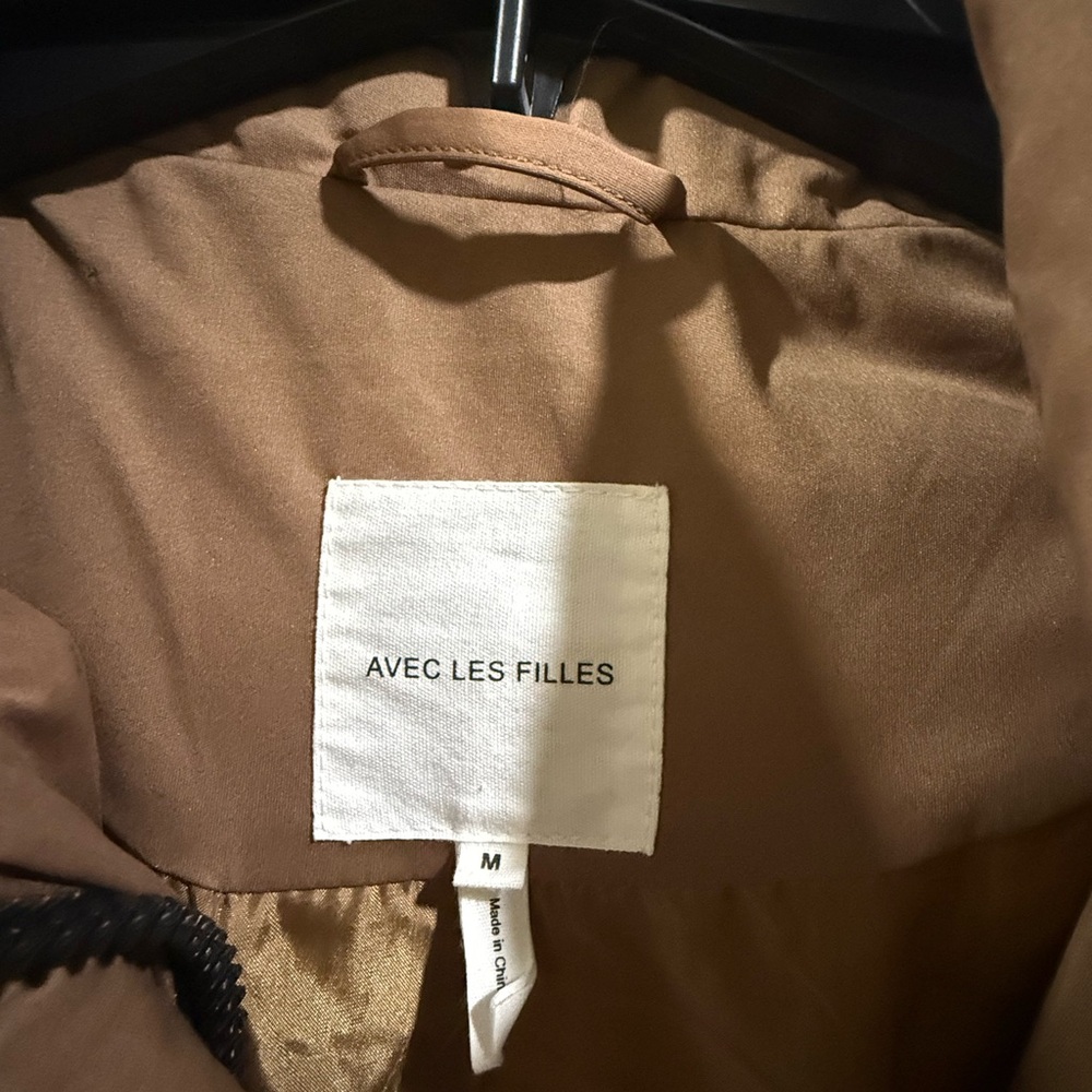 Avec Les Filles Tan Puffer Vest - Picture 3 of 3